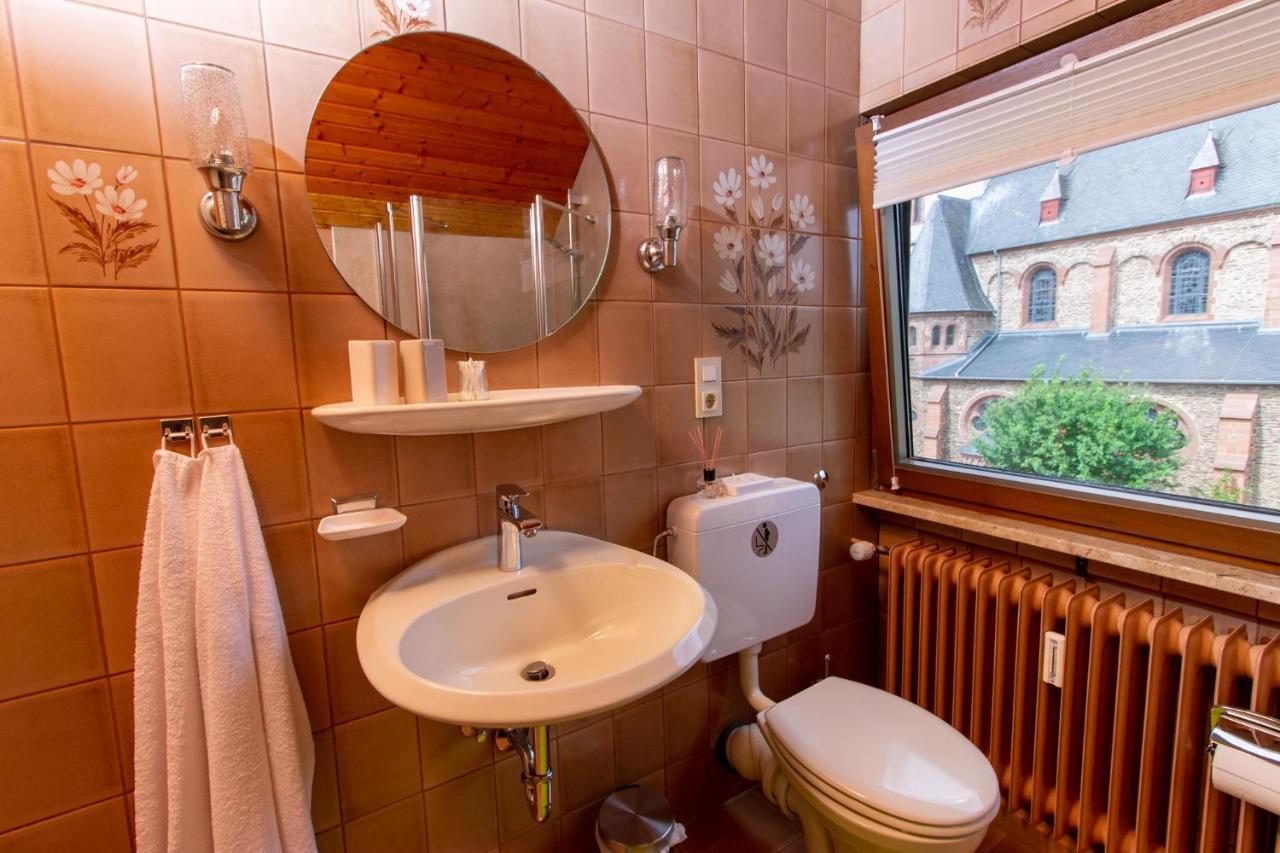 Moselhaus Bed & Breakfast เซลทิงเงน-อาคทิก ภายนอก รูปภาพ