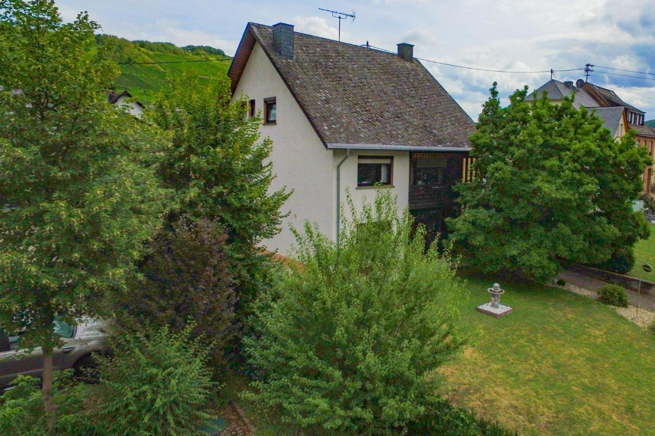 Moselhaus Bed & Breakfast เซลทิงเงน-อาคทิก ภายนอก รูปภาพ