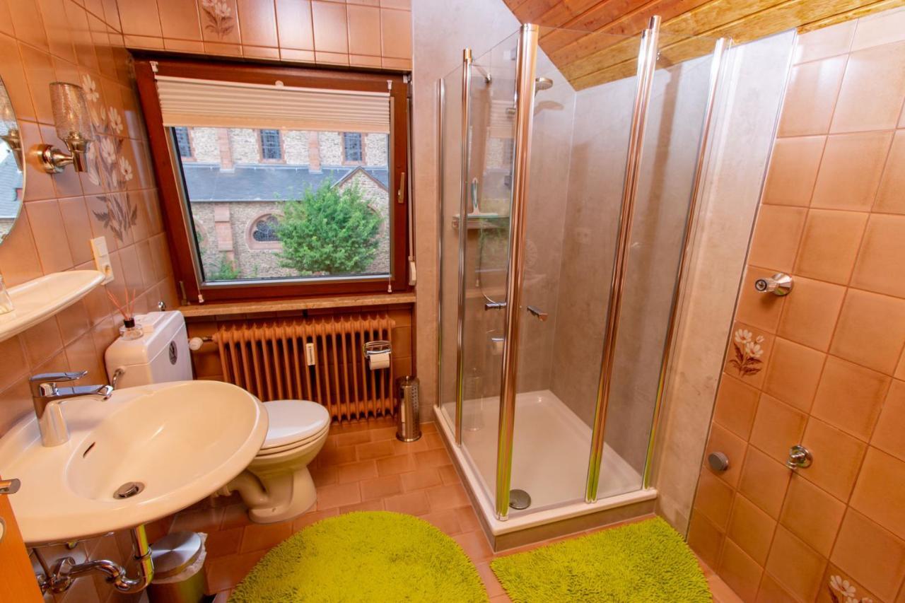 Moselhaus Bed & Breakfast เซลทิงเงน-อาคทิก ภายนอก รูปภาพ